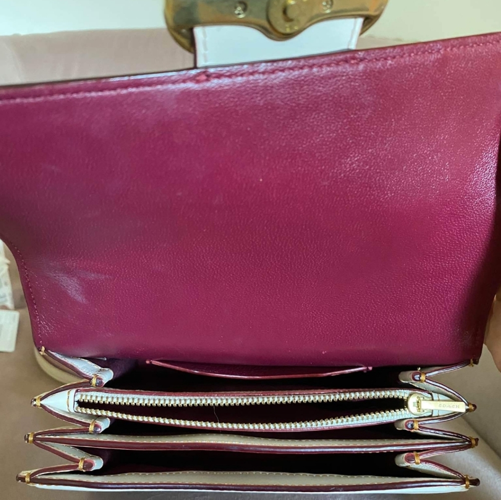 Designer COACH Riley 18 top handle - Picture 3 of 5